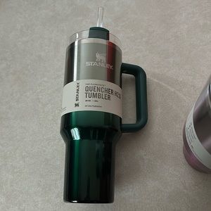 Pine Gradient Stanley 40oz quencher H2.0 Tumbler